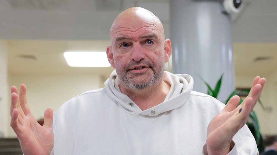 Fetterman defends Trump's 'tasteful' $200M White House ballroom makeover amid Dem criticism