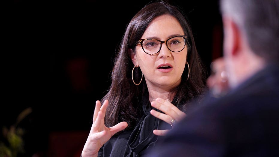 Bari Weiss suggests CECOT '60 Minutes' piece she delayed wasn't 'fair' in memo to staffers